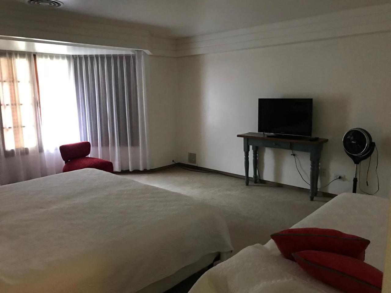 La Casona Del Rio Hotel Neuquén Eksteriør billede
