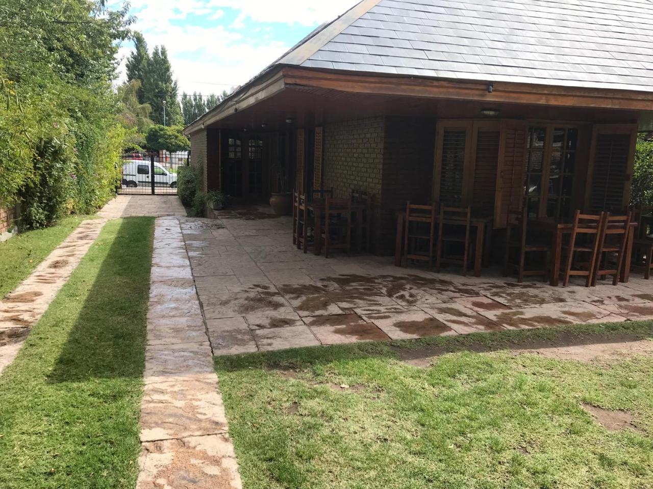La Casona Del Rio Hotel Neuquén Eksteriør billede