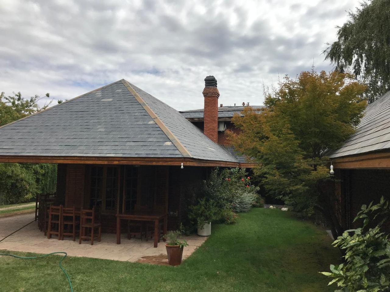 La Casona Del Rio Hotel Neuquén Eksteriør billede